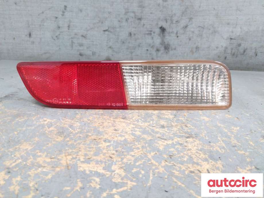 Baklykt fra støtfanger til Mitsubishi Outlander 2012-2015 (Type III, Fase 1)  (MITSUBISHI|8336A102|)