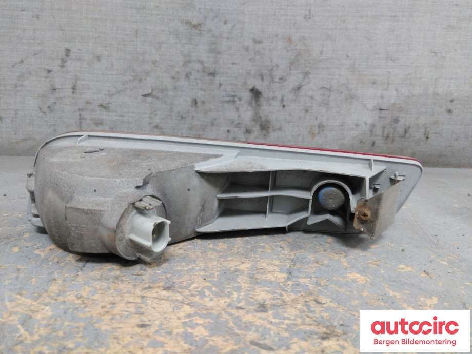 Baklykt fra støtfanger til Mitsubishi Outlander 2012-2015 (Type III, Fase 1)  (MITSUBISHI|8336A102|)