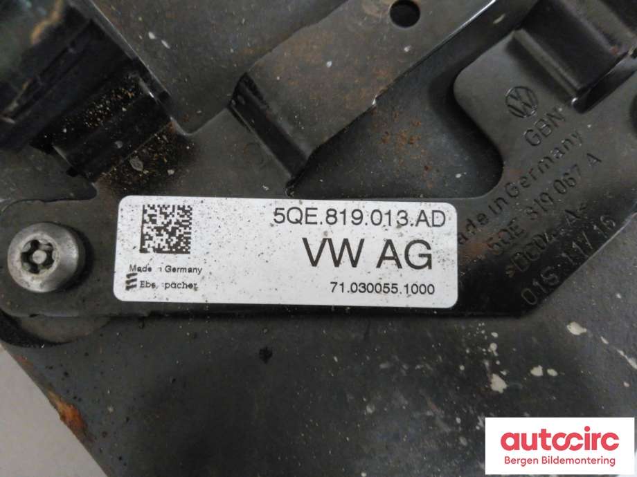 Diverse deler til VW e-Golf 2014-2017 (Fase 1)  (VOLKSWAGEN|5QE 819 013 AD|)