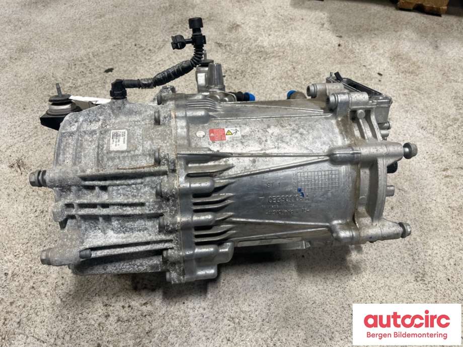 Motor elbil foran til Porsche Taycan 2019-->>  (PORSCHE|9J1 901 131 C|PAD 901 090|0EG 901 103 A)
