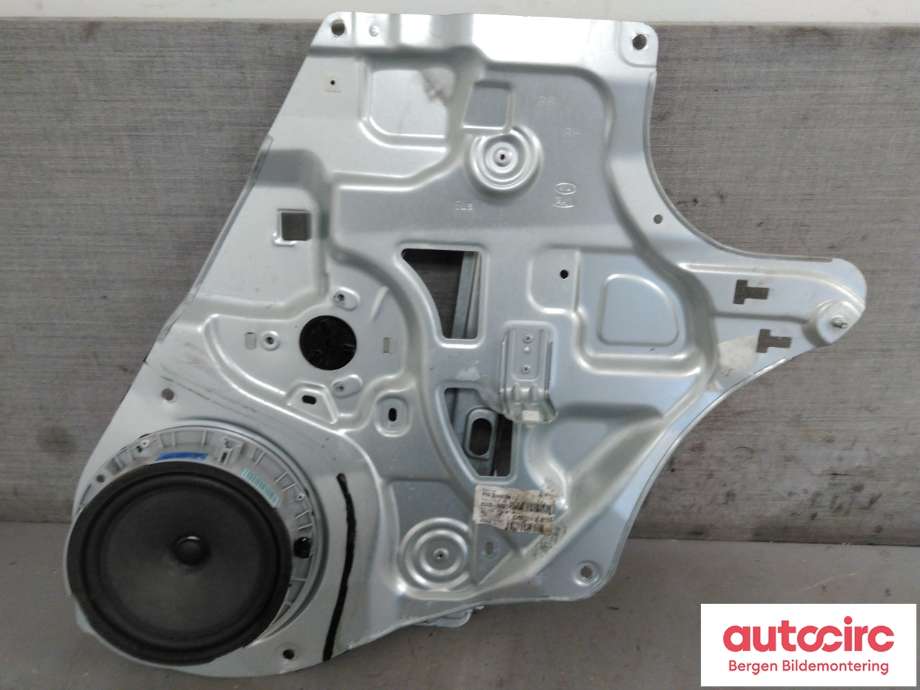Ruteheis til Kia Sportage 2010-2016 (Type III) (KIA|83481 3U000|)