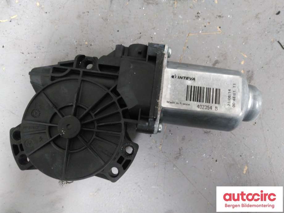Ruteheis høyre til Kia Sportage 2010-2016 (Type III) (KIA|83460 3W000|)