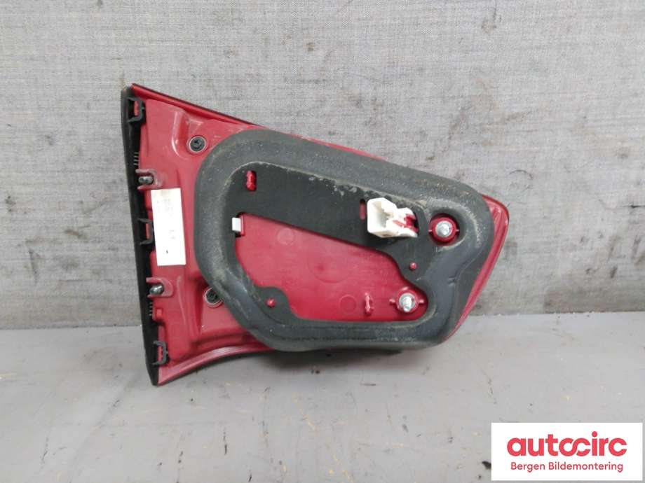 Baklykt høyre indre til Kia Sportage 2010-2016 (Type III) (KIA|92406 3W610|)