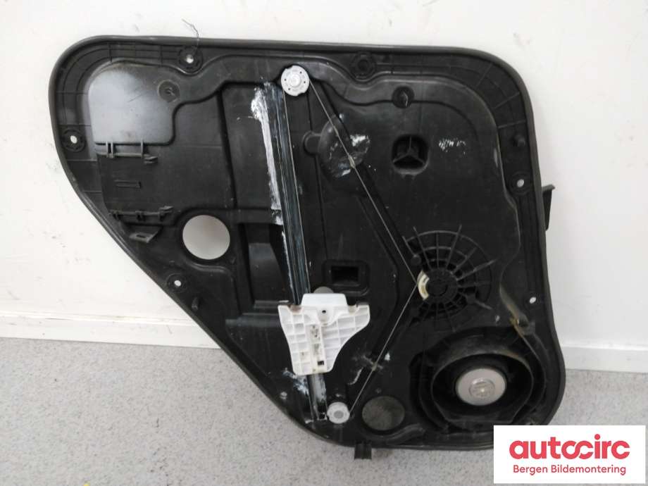 Ruteheis til Kia Soul 2014-2019 (Type II)  (KIA|83481B 2000|)