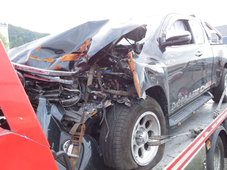Toyota Hilux 2016-2020 , Motorkode: 2GD-FTV, Girkassekode: 6t man.