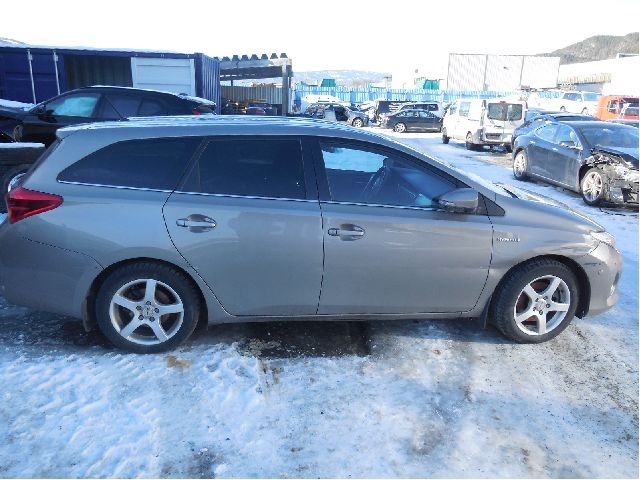 Toyota Auris 2013-2015 (Type II, Fase 1) , Motorkode: 2ZR-FXE, Girkassekode: 3090047064