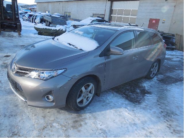 Toyota Auris 2013-2015 (Type II, Fase 1) , Motorkode: 2ZR-FXE, Girkassekode: 3090047064
