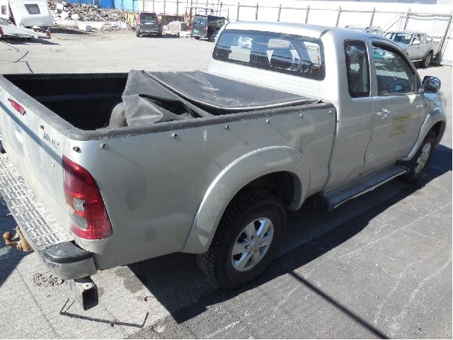 Toyota Hilux 2006-2011 , Motorkode: 2KD-FTV, Girkassekode: 
