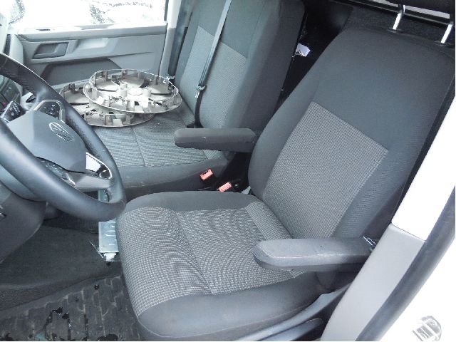 VW Transporter / Caravelle 2019-->> (T6.1) (T6.1), Motorkode: DNAA, Girkassekode: