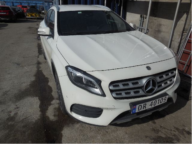 Mercedes GLA 2014-2020 (X156) (X156), Motorkode: M270.910, Girkassekode: 