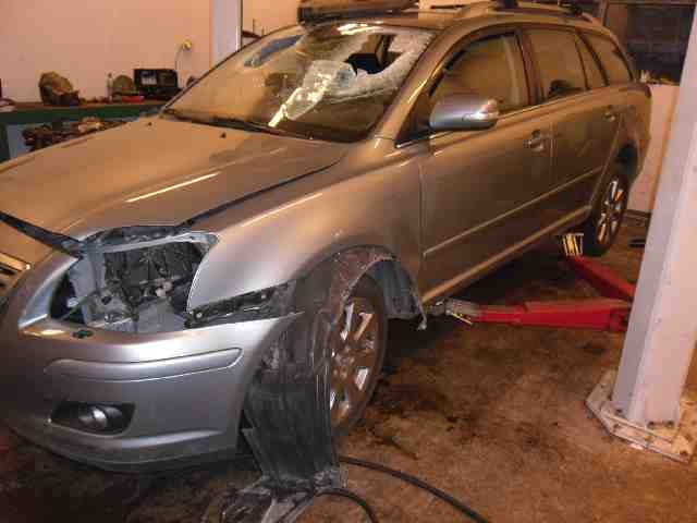 Toyota Avensis 2003-2008 (Type II) , Motorkode: 1AD-FTV, Girkassekode: 