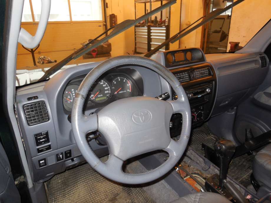 Toyota Land Cruiser 90 1996-2002 delebil , Motorkode: 1KD FTV, Girkassekode: 