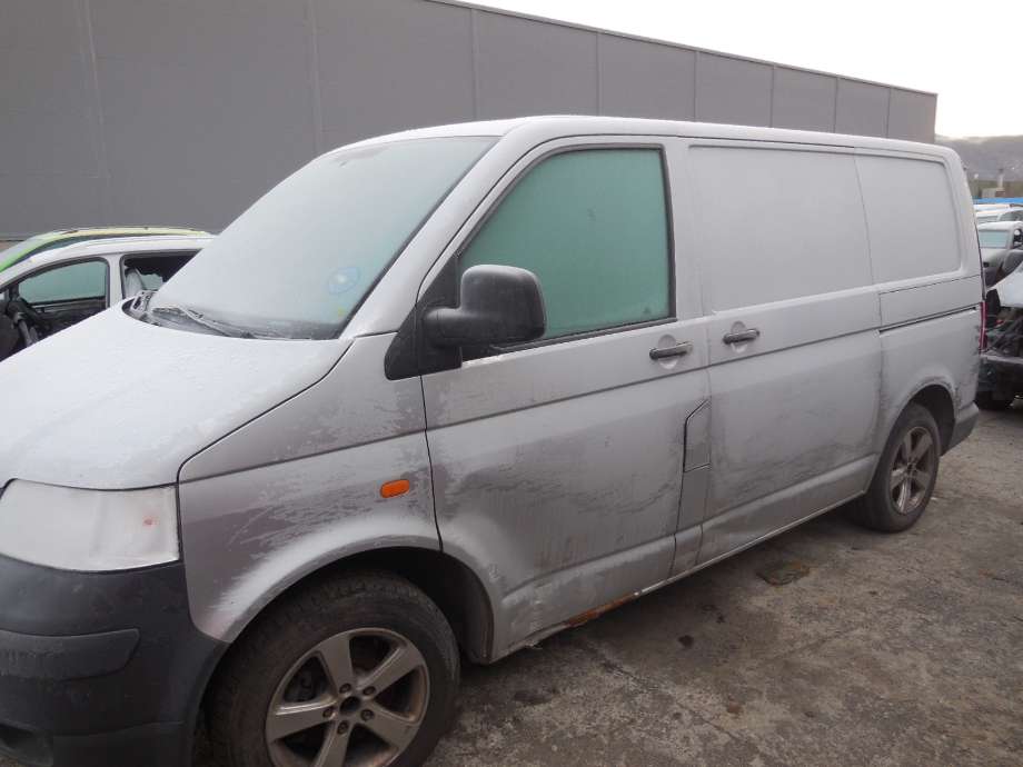 VW Transporter / Caravelle 2003-2009 (Fase 1) (T5) (T5), Motorkode: AXD;BNZ, Girkassekode: 6t