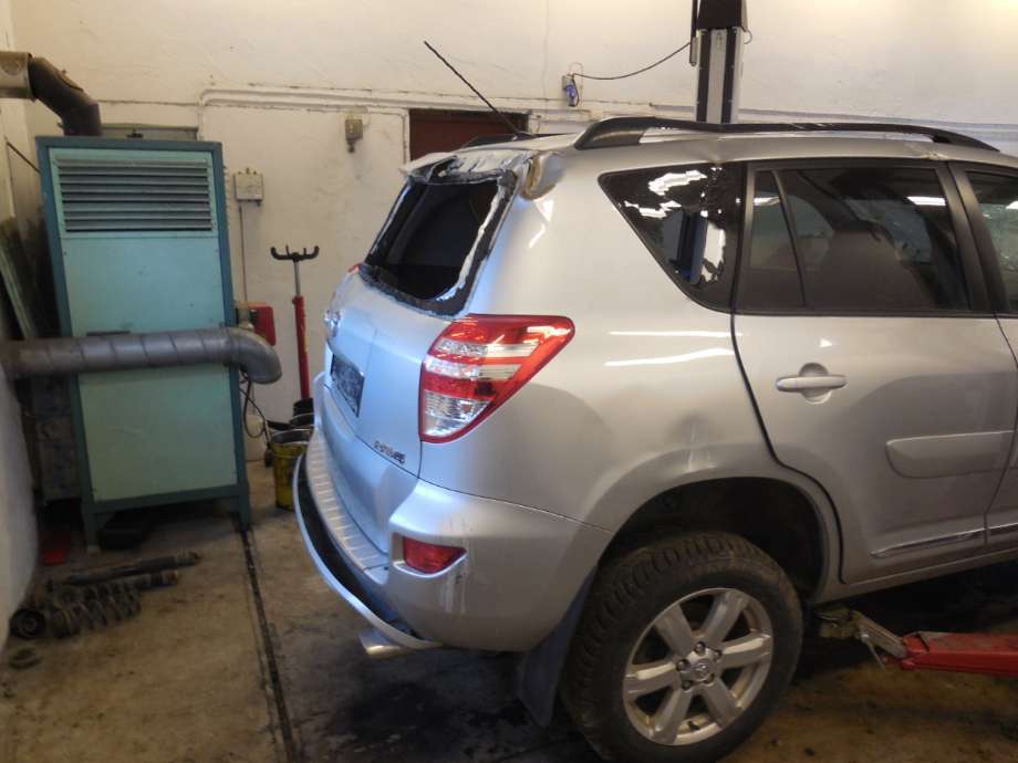 Toyota RAV4 2009-2013 (Type III, Fase 2) , Motorkode: 2AD-FTV, Girkassekode: 6t man