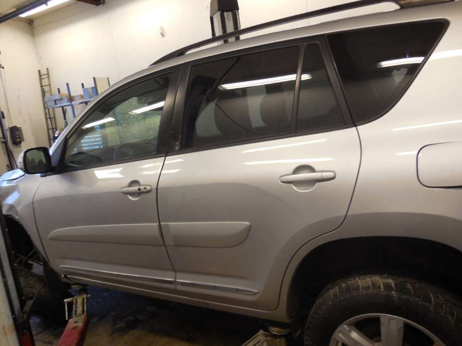 Toyota RAV4 2009-2013 (Type III, Fase 2) , Motorkode: 2AD-FTV, Girkassekode: 6t man