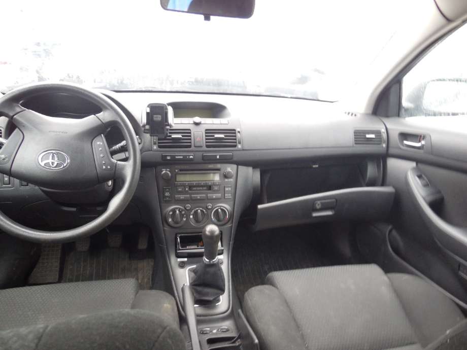 Toyota Avensis 2003-2008 (Type II) , Motorkode: 1CD-FTV, Girkassekode: 5t mann