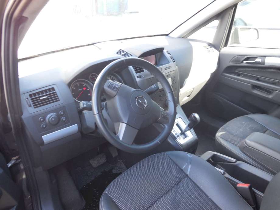 Opel Zafira B 2005-2011 , Motorkode: Z19DT, Girkassekode: 