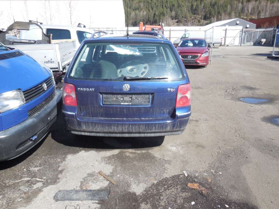 VW Passat 2001-2005 (B5,3BG) (B5,3BG), Motorkode: AVB, Girkassekode:
