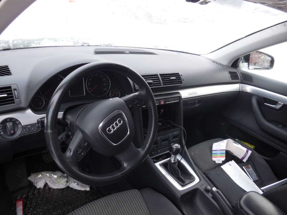 Audi A4 2004-2008 (Type III) (B7) (B7), Motorkode: BPW, Girkassekode: JEE