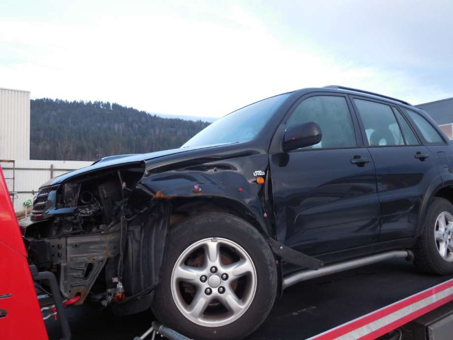 Toyota RAV4 2000-2006 (Type II) , Motorkode: 1CD-FTV, Girkassekode: 5t mann