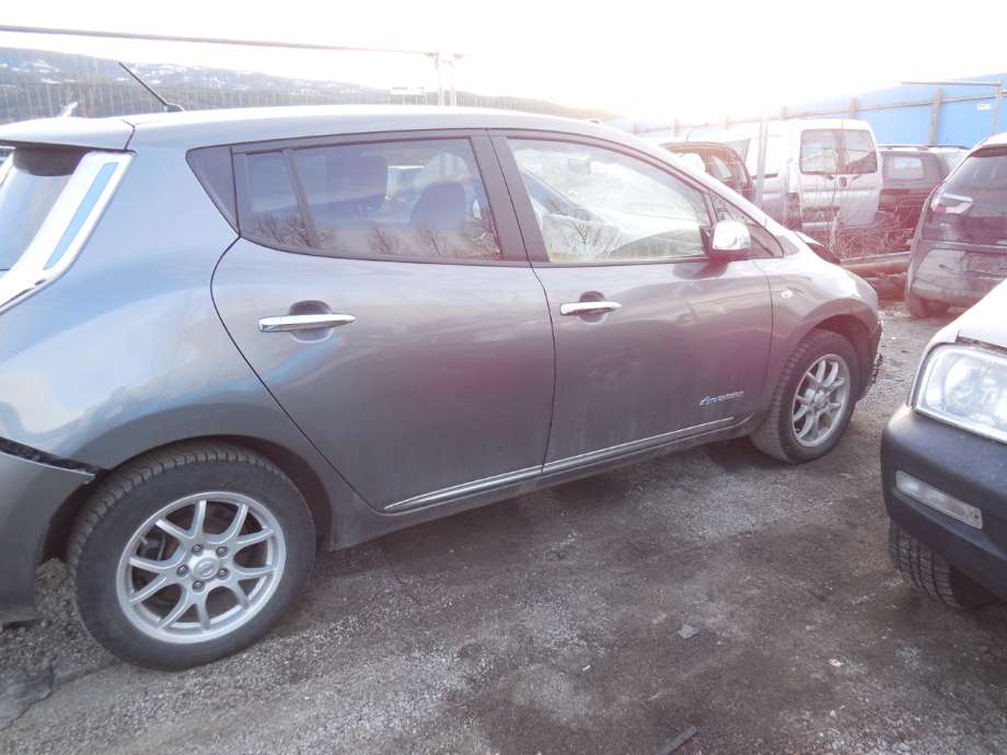 Nissan Leaf 2011-2017 (Type I) , Motorkode: EM61, Girkassekode: 