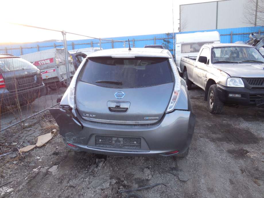 Nissan Leaf 2011-2017 (Type I) , Motorkode: EM61, Girkassekode: 