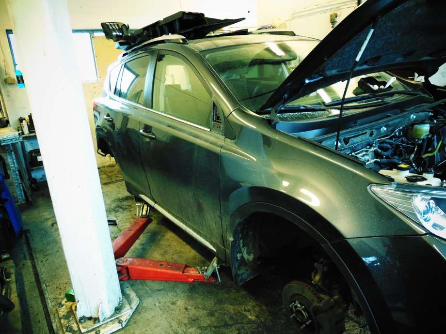 Toyota RAV4 2013-2015 (Type IV, Fase 1) , Motorkode: 2AD-FTV, Girkassekode: 6t mann