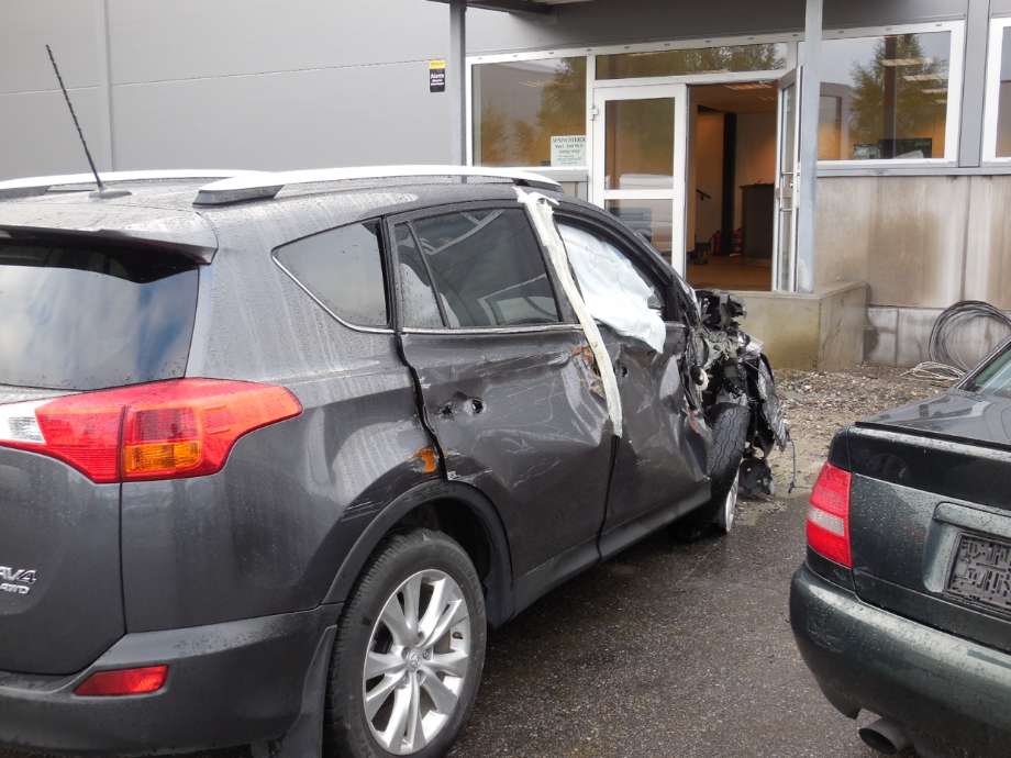 Toyota RAV4 2013-2015 (Type IV, Fase 1) , Motorkode: 2AD-FTV, Girkassekode: 6t man