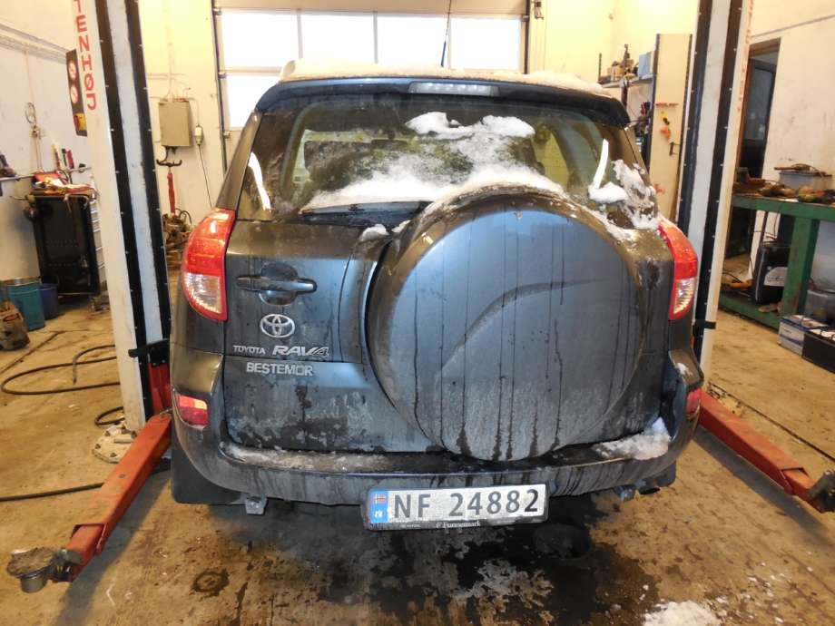 Toyota RAV4 2006-2009 (Type III, Fase 1) , Motorkode: 2AD-FTV, Girkassekode: 6t man