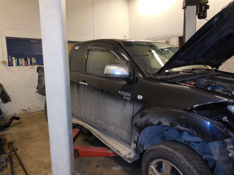 Toyota Hilux 2006-2011 , Motorkode: 2KD-FTV, Girkassekode: