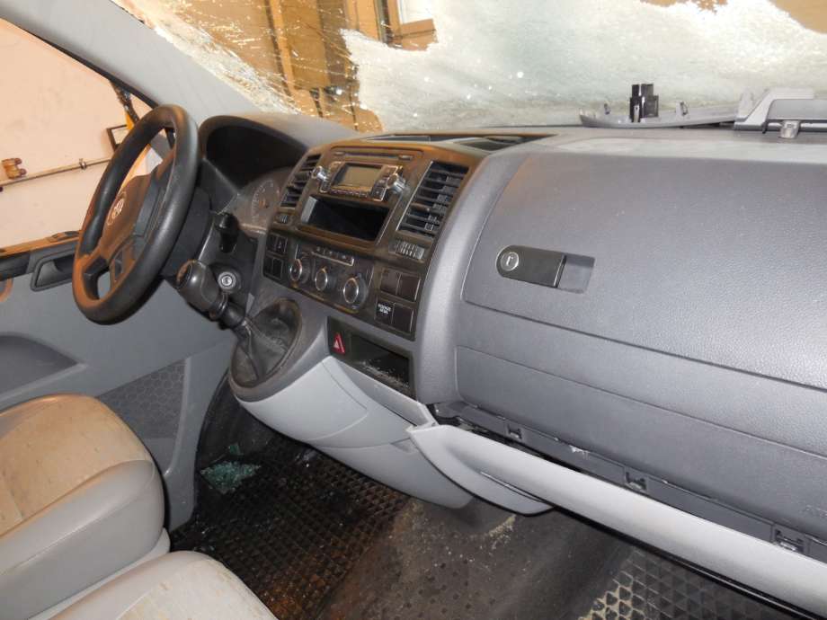 VW Transporter / Caravelle 2009-2015 (Fase 2) (T5) (T5), Motorkode: CAAB, Girkassekode: LRS