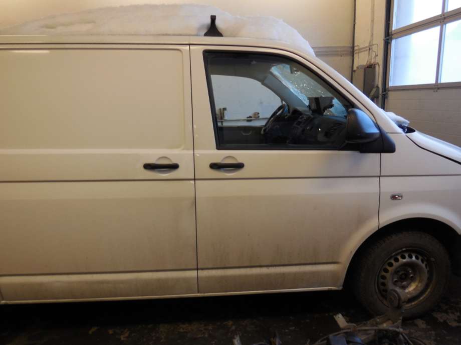 VW Transporter / Caravelle 2009-2015 (Fase 2) (T5) (T5), Motorkode: CAAB, Girkassekode: LRS