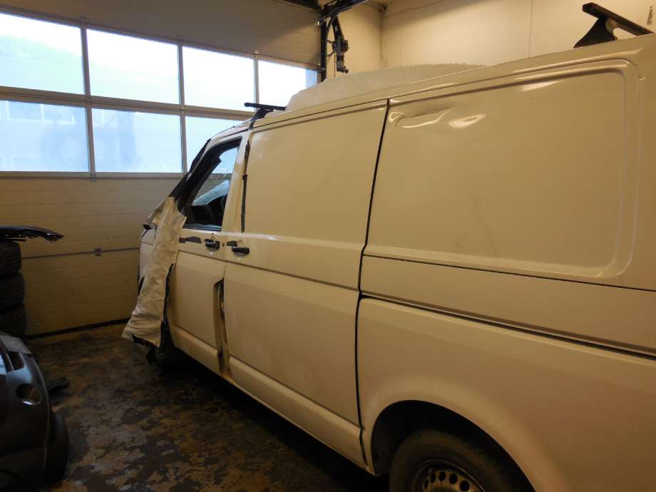 VW Transporter / Caravelle 2009-2015 (Fase 2) (T5) (T5), Motorkode: CAAB, Girkassekode: LRS