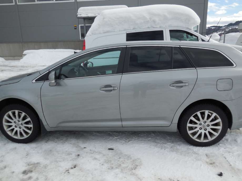Toyota Avensis 2009-2015 (Type III, Fase 1) , Motorkode: 2AD-FHV, Girkassekode: