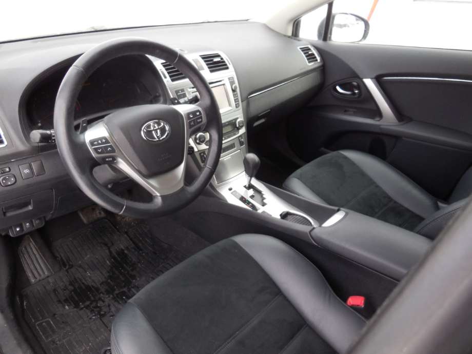 Toyota Avensis 2009-2015 (Type III, Fase 1) , Motorkode: 2AD-FHV, Girkassekode: