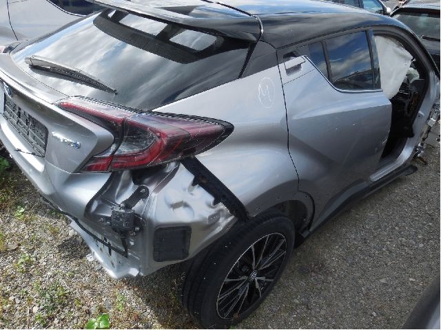 Toyota C-HR 2016-->> , Motorkode: , Girkassekode: 