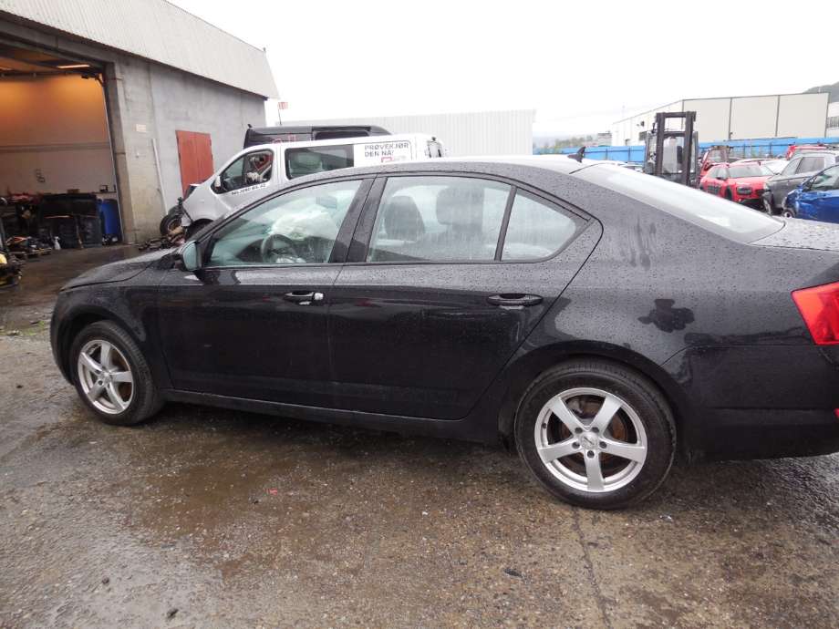 Škoda Octavia 2013-2016 (Type III, Fase 1) , Motorkode: CJZA, Girkassekode: MYF