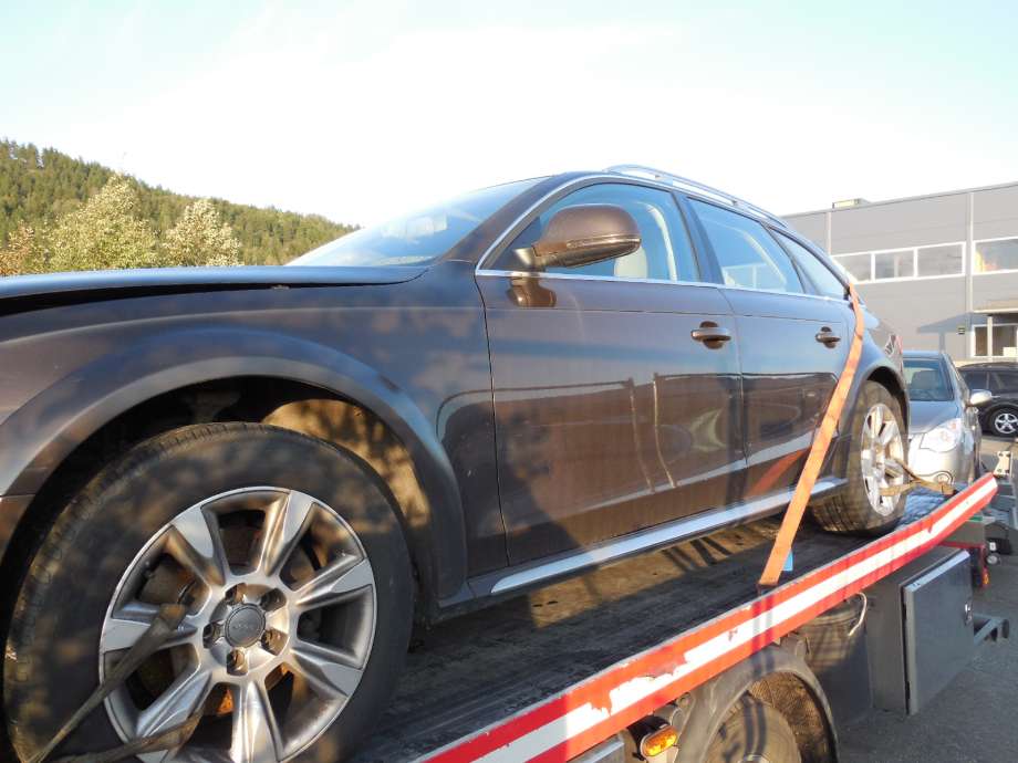 Audi A4, Allroad 2009-2016 (Type I) (B8) (B8), Motorkode: CDNC, Girkassekode: