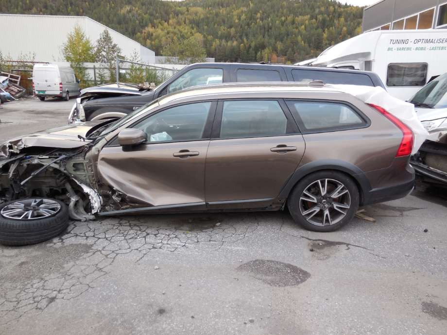 Volvo V90 / V90 CC / S90 2016-->> , Motorkode: D4204T14, Girkassekode: