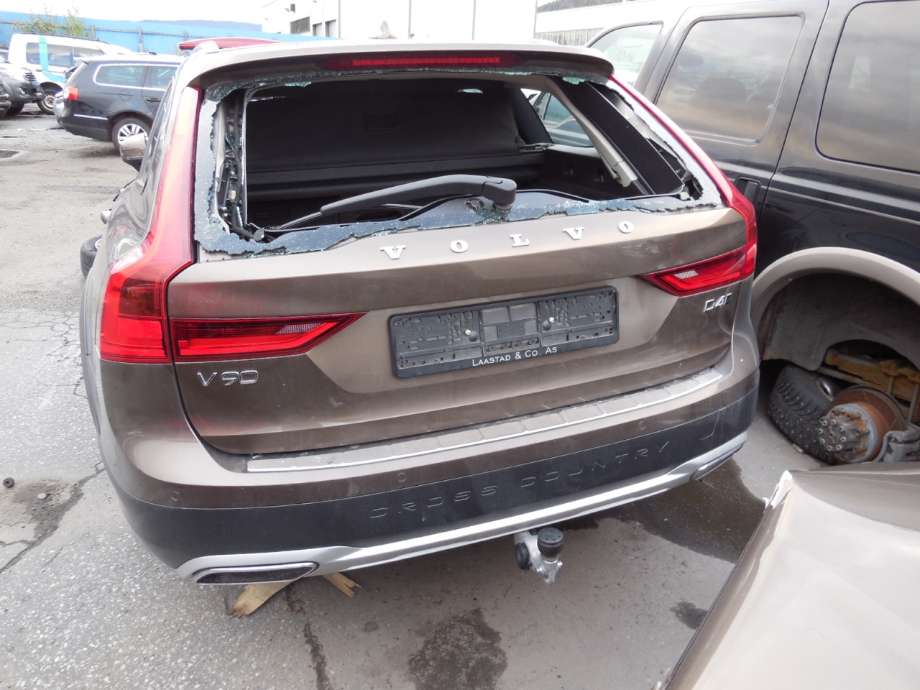Volvo V90 / V90 CC / S90 2016-->> , Motorkode: D4204T14, Girkassekode:
