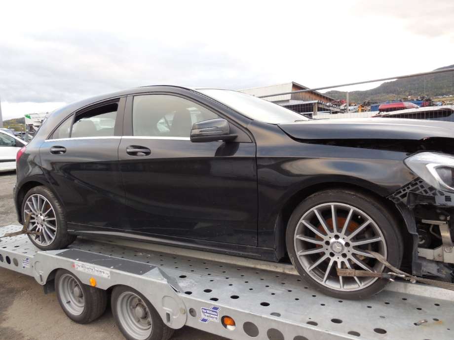 Mercedes A-Klasse 2012-2018 (W176) (W176), Motorkode: M270.910, Girkassekode: 