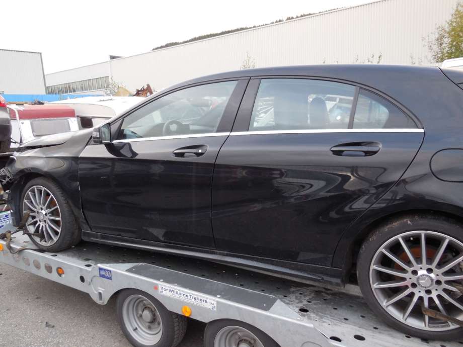 Mercedes A-Klasse 2012-2018 (W176) (W176), Motorkode: M270.910, Girkassekode: 