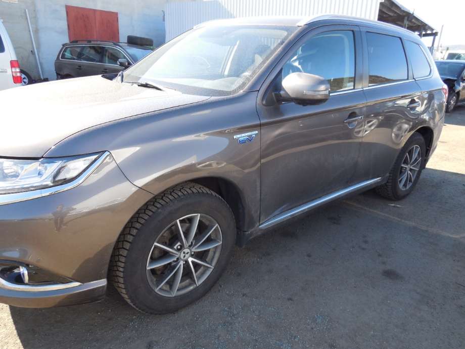 Mitsubishi Outlander 2015-->> (Type III, Fase 2) , Motorkode: 4B11, Girkassekode: 
