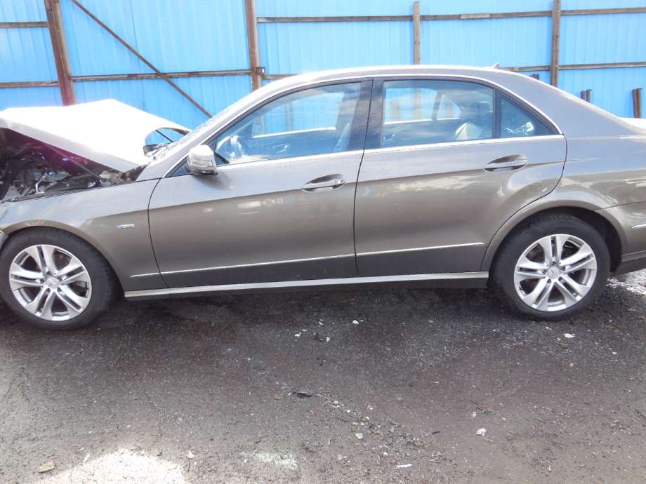 Mercedes E-Klasse 2009-2013 (Fase 1) (W212) (W212), Motorkode: OM651.924, Girkassekode: 722646
