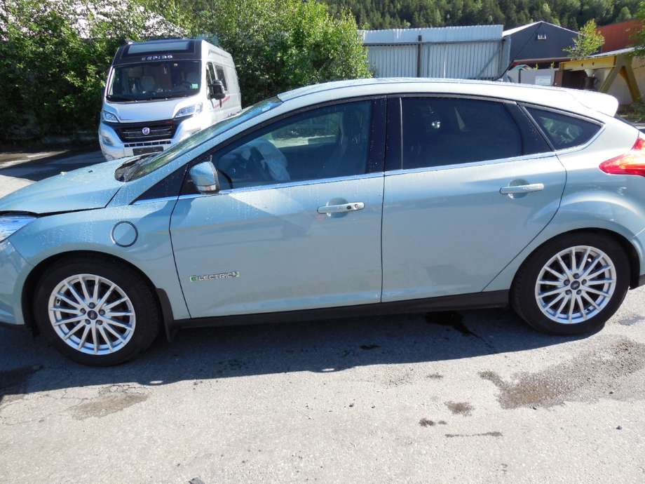 Ford Focus 2011-2014 (Type III, Fase 1) , Motorkode: KDDA, Girkassekode: 