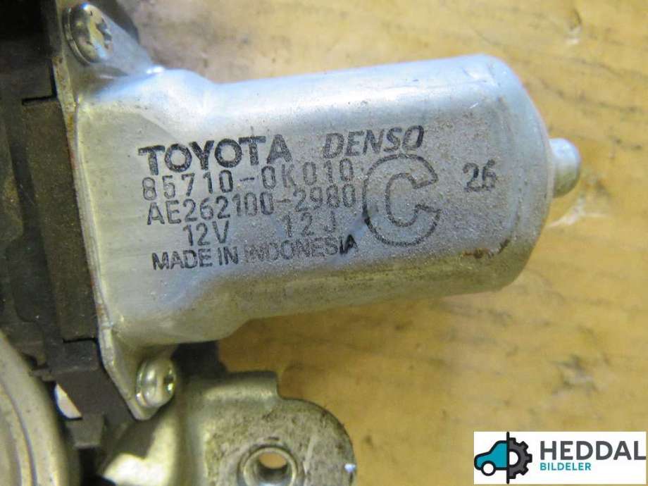 Ruteheis høyre foran til Toyota Hilux 2006-2011
