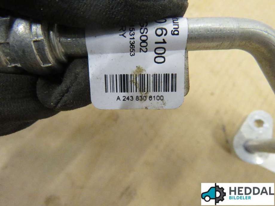 Aircondition rør til Mercedes EQB 2022-->>  (A2438306100|)