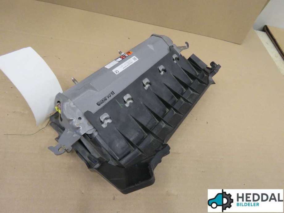 Airbag kne til Toyota RAV4 2019-->> (Type V)  (Toyota RAV4|7390042050C0|)