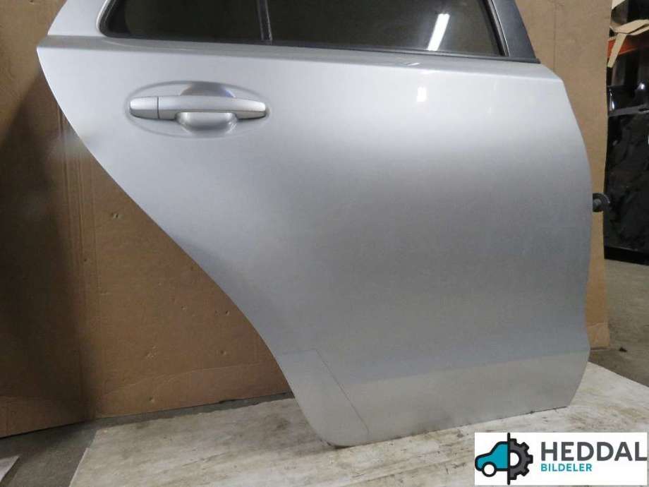 Skjerm høyre foran til Toyota Urban Cruiser 2009-2014  (5382752130|)