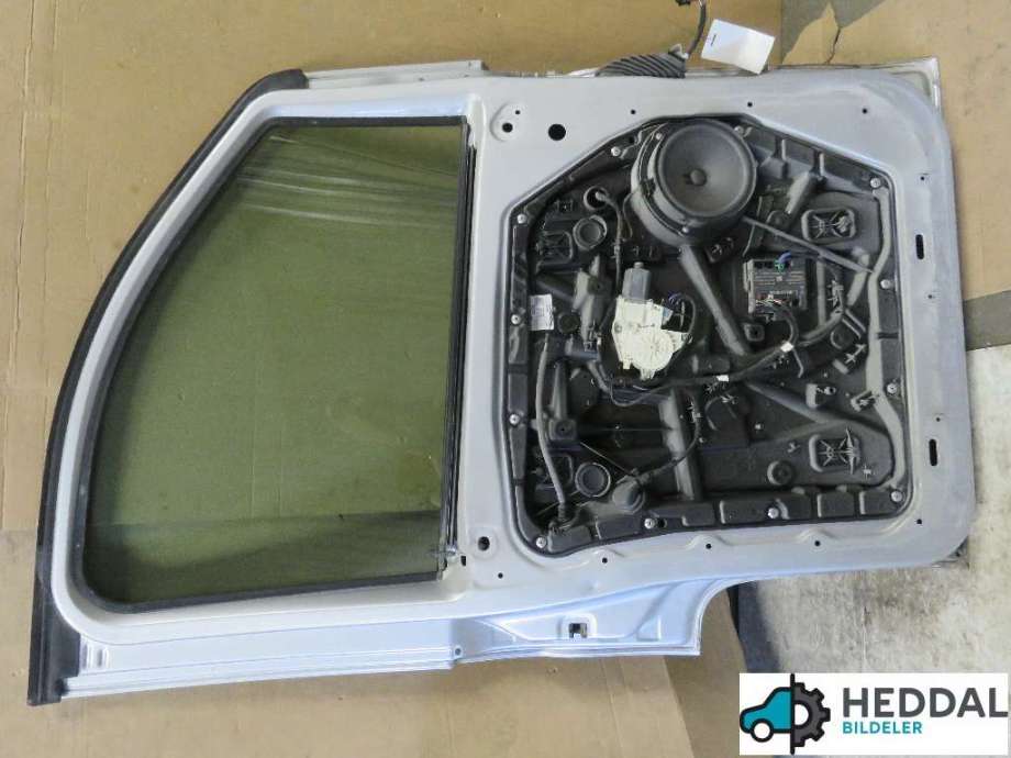 Dør venstre foran til Mercedes Vito 2014-->> (W447) (W447) (MERCEDES|A 447 720 00 05|)
